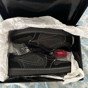 Travis Scott Retro 1 Black Phantom